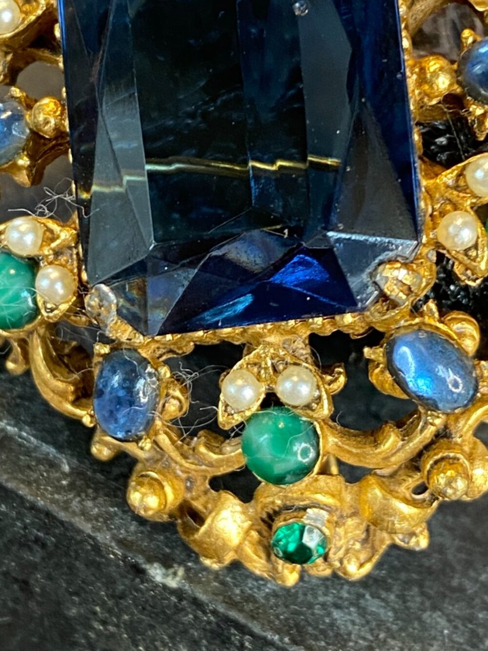 Vintage Florenza Brooch Pendant w/ Large Emerald-cut Sapphire Blue Glass Stone - Picture 5 of 14
